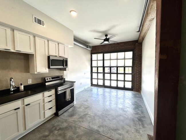Interior Photo - Hemlock Lofts