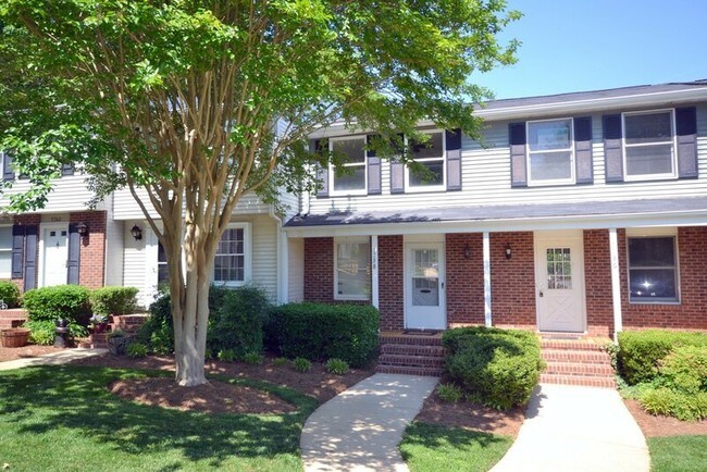 Foto del edificio - 7738 Kingsberry Ct