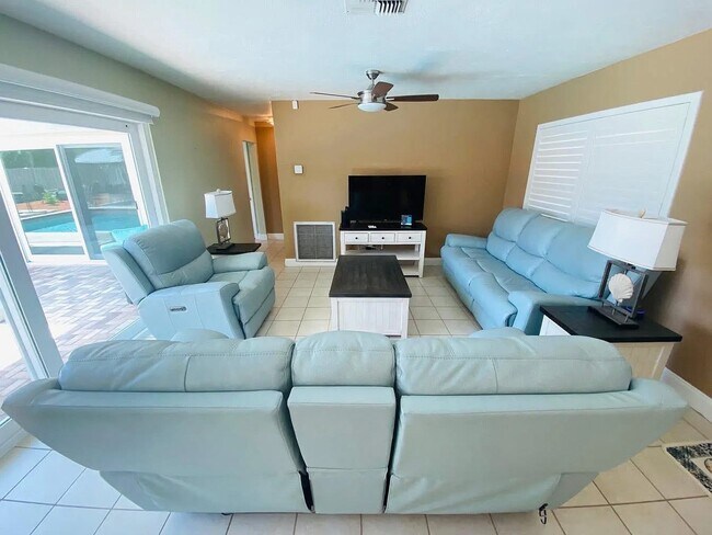 Foto del edificio - 1770 73rd Ave N