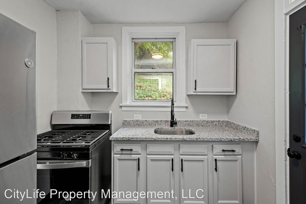 Foto principal - 2 br, 1 bath House - 2431 Woodward Avenue