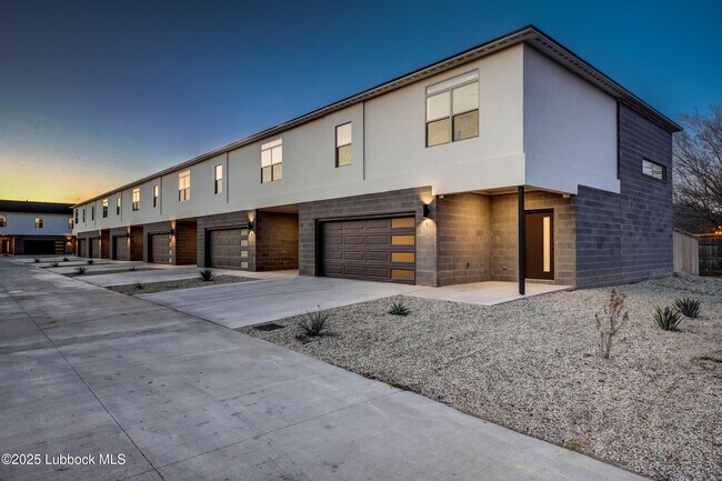 Foto del edificio - 310 Homestead Ave