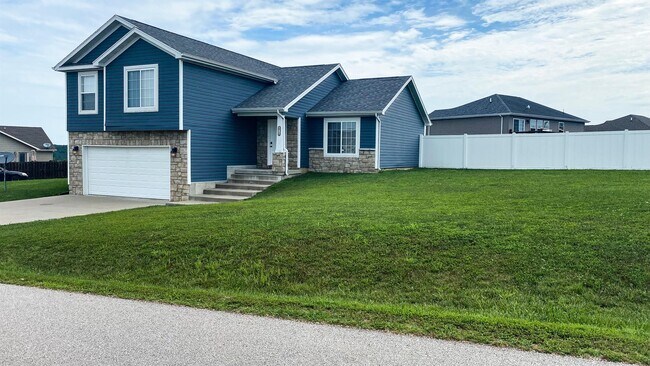Building Photo - 20272 London Ln