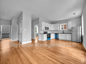 Building Photo - 707 Druid Park Lake Dr