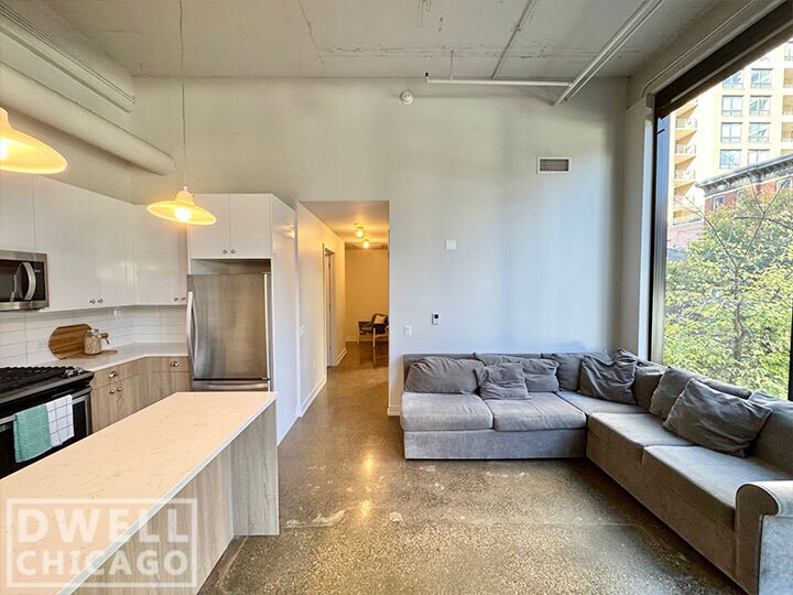 Foto principal - 640 N La Salle Dr