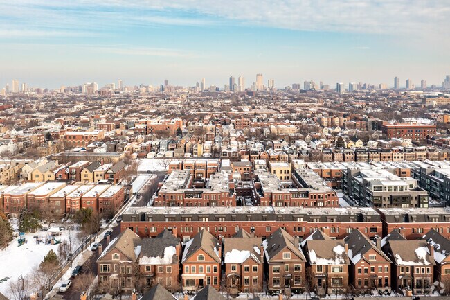 Aerial Photo - 2663 N Ashland Ave
