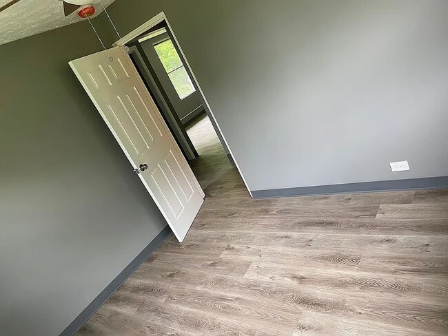 Foto del edificio - 111 Bennett Ln