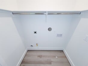 Building Photo - 7703 Earl Rudder Wy