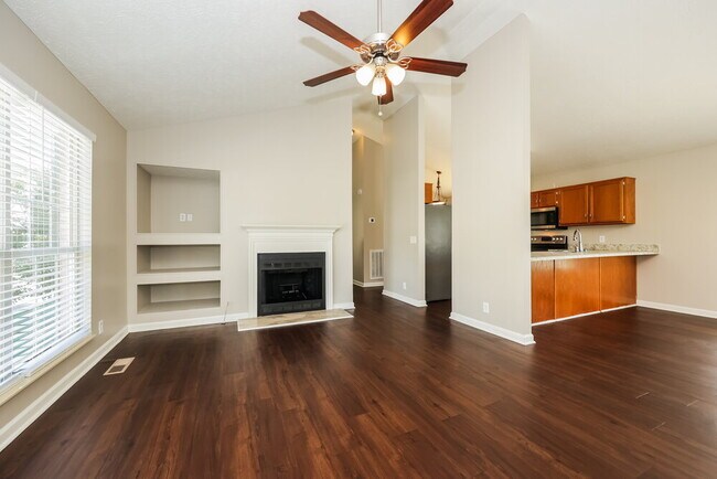 Foto del edificio - 5712 Cedar Ash Crossing