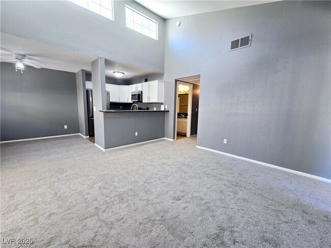 Foto del edificio - 9325 W Desert Inn Rd