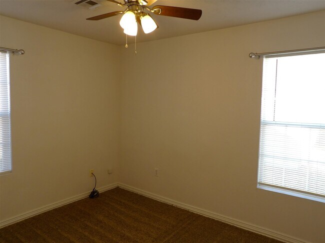 Foto del edificio - 2812 Mobley St NW