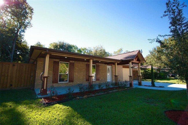 Building Photo - 4523 Donalbain Dr