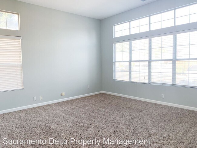 Building Photo - 4 br, 2 bath House - 9560 Snowy Spring Circle