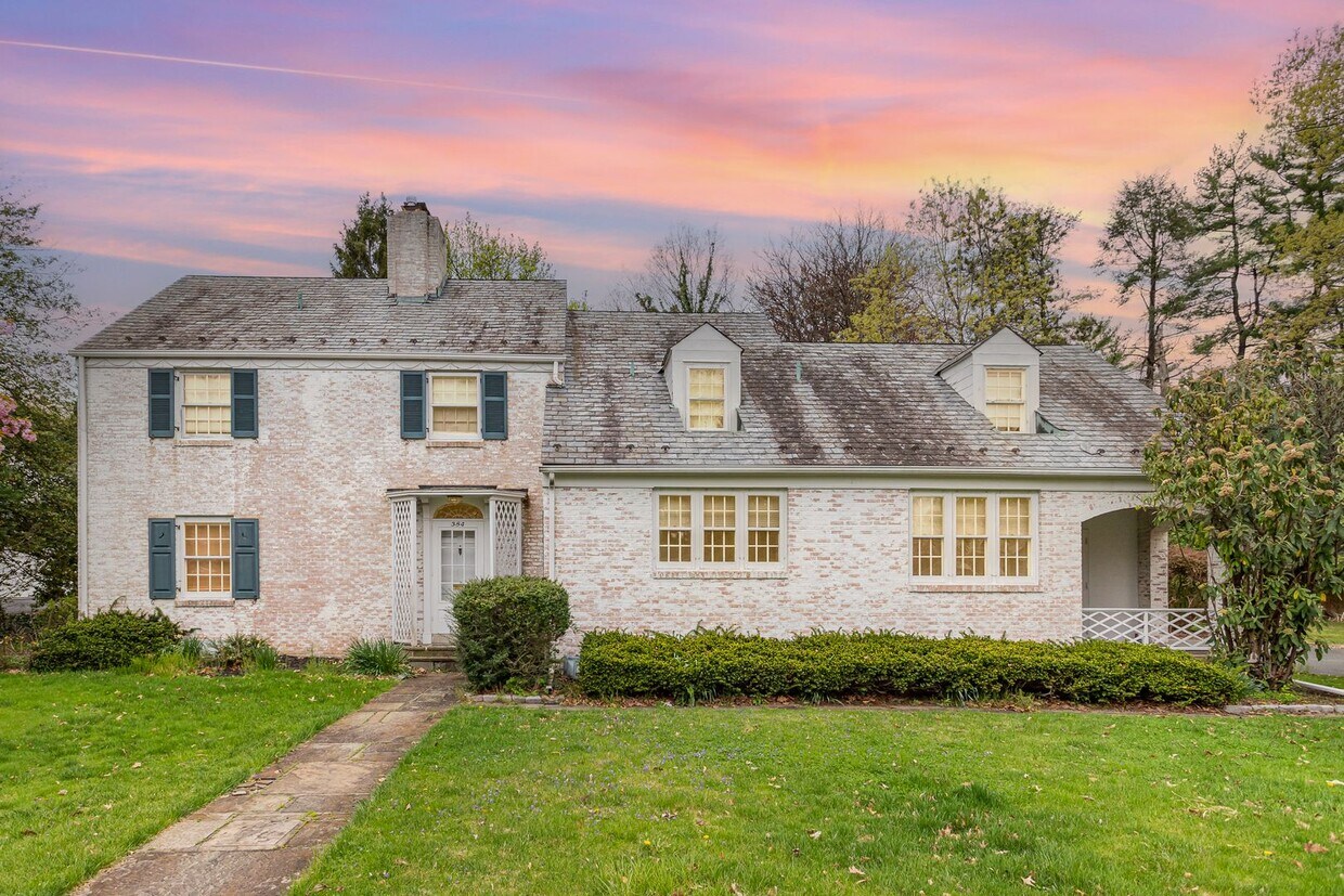 Foto principal - 384 N 26th St