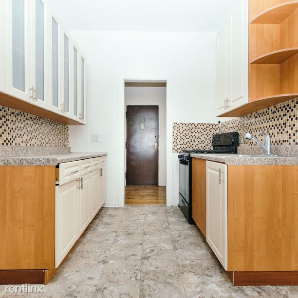 Building Photo - 2223 Cortelyou Rd