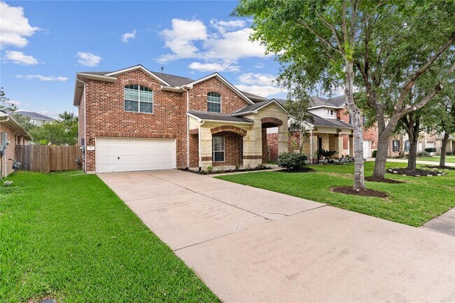 Foto del edificio - 3323 Ewing Dr