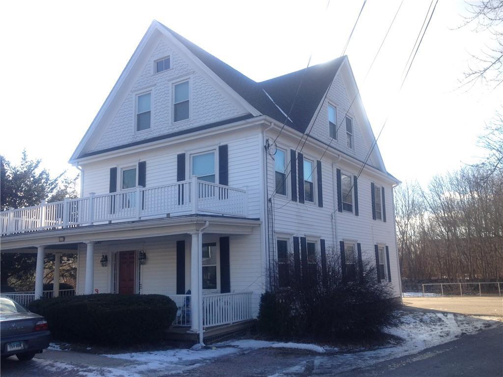 51 Beach St, Westerly, RI 02891 Room for Rent in Westerly, RI