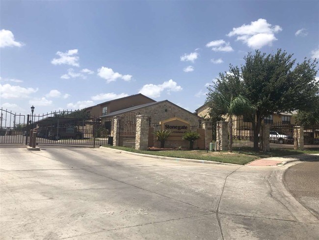 Foto del edificio - 1609 Saldana Ave