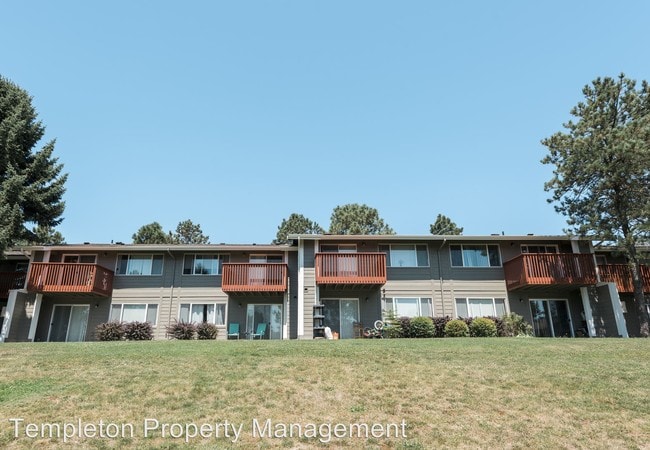 Building Photo - 3003 NE 57th Ave