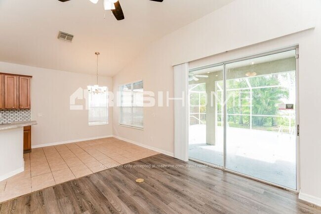 Building Photo - "Welcome Home! Get 1 month FREE RENT when ...