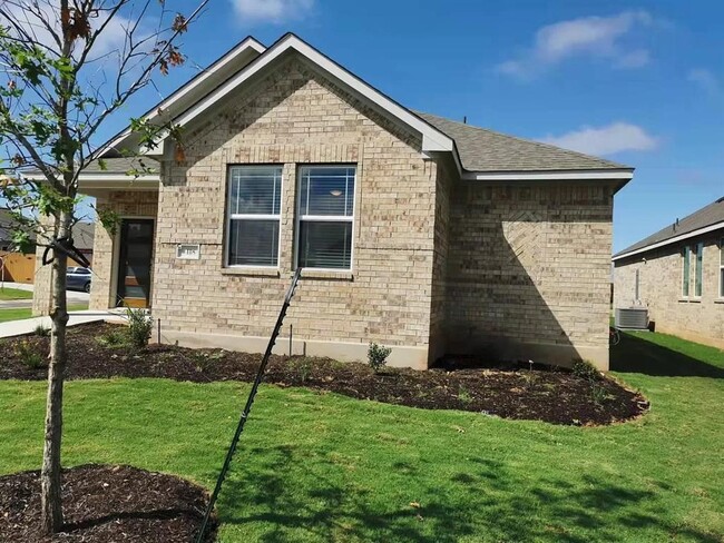 Building Photo - 118 Dedina Dr