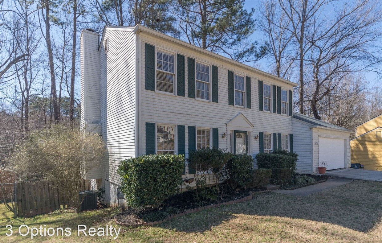 Primary Photo - 3 br, 2.5 bath House - 400 Barrington Dr E