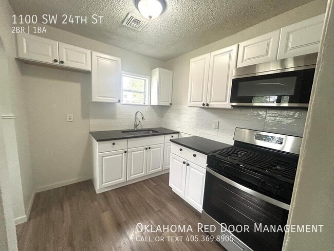 Foto del edificio - 1100 SW 24th St