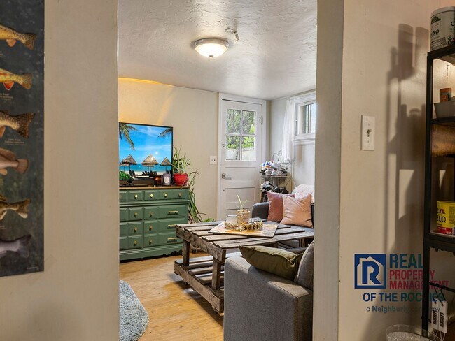 Building Photo - Lower Level Unit In The Heart Of Fort Collins