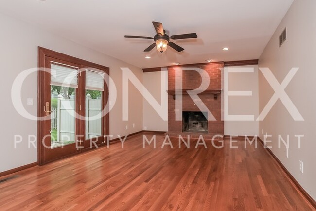 Foto del edificio - Beautifully Updated 4 Bedroom in West Ches...