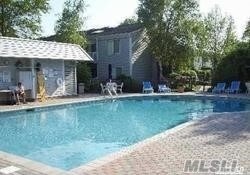 Primary Photo - 220 Montauk Hwy