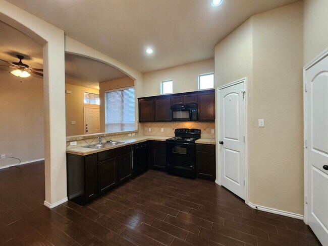 Foto del edificio - 2 Weeks Free Rent! 3/2.5/2 Duplex / Minute...