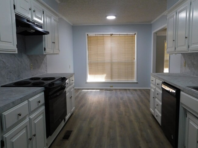 Foto del edificio - 2 Bed 2 Bath Duplex Newly Renovated