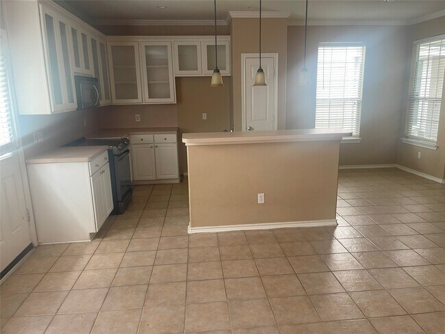 Foto del edificio - 5815 Vinemont Ln
