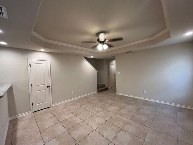 Foto del edificio - 7014 Lakeview Dr.