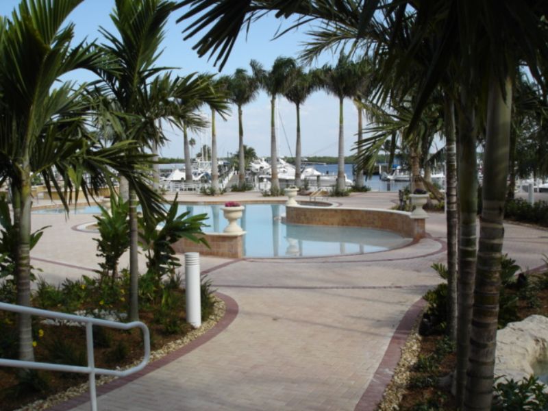Foto del edificio - 6021 Silver King Blvd
