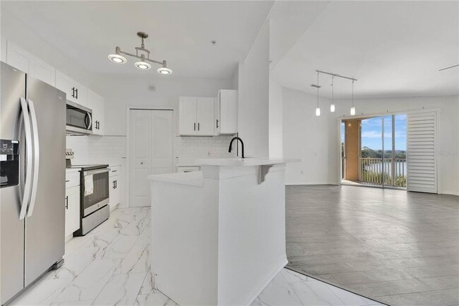 Building Photo - 1440 Lake Shadow Cir