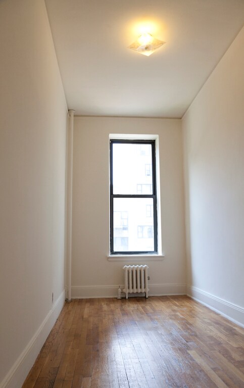 Building Photo - 425 W 57th St