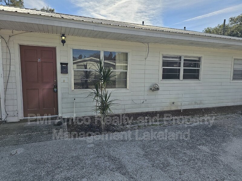 3246 S Polk Ave Unit 2, Lakeland, FL 33803 Condo for Rent in Lakeland, FL