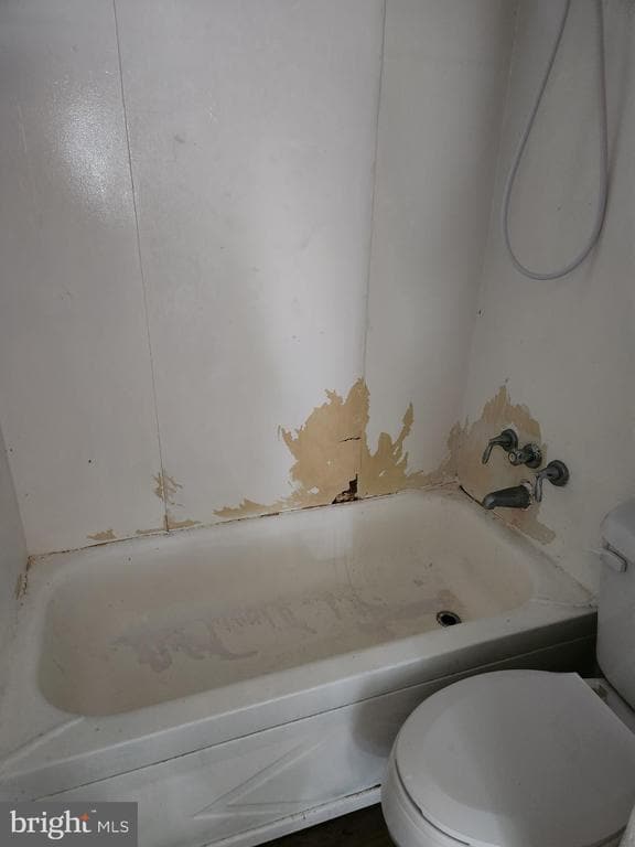 Building Photo - 511 N Western Ave