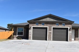 Building Photo - 1811 Ute Trail