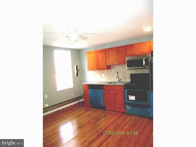 Building Photo - 2124 S 15th St