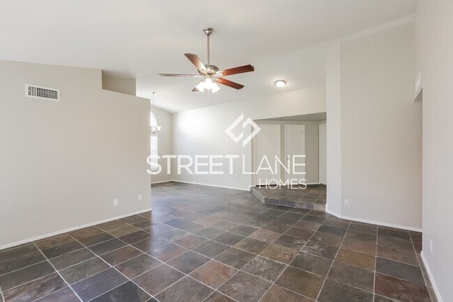 Building Photo - Charming 3 Bedroom in Phoenix!