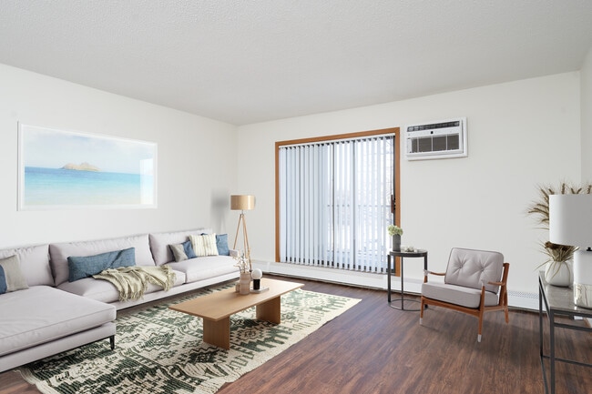 Foto del edificio - Hummingbird Cove Apartments
