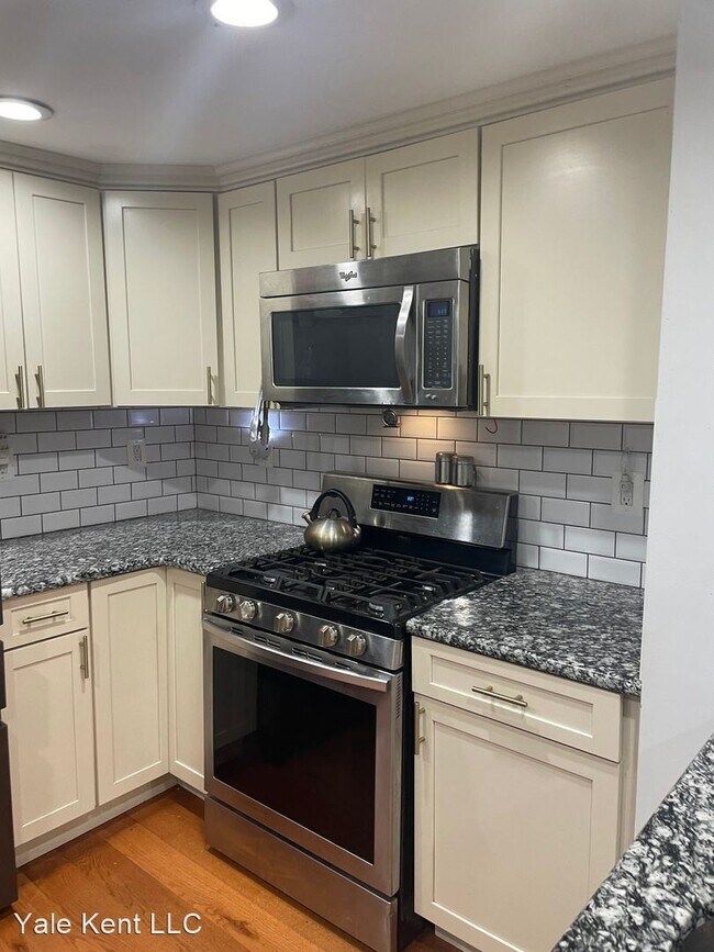 Building Photo - 4 br, 2 bath House - 279 S 18th St