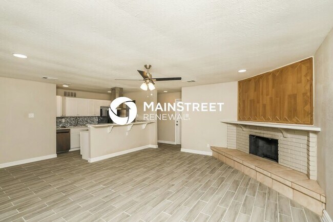 Foto del edificio - 3 Bedroom Pet-Friendly Home in ALLEN, TX with Main Street Renewal