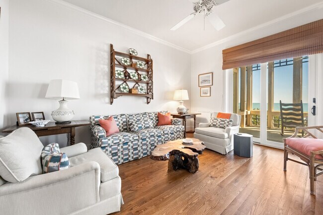 Foto del edificio - 886 Debordieu Blvd