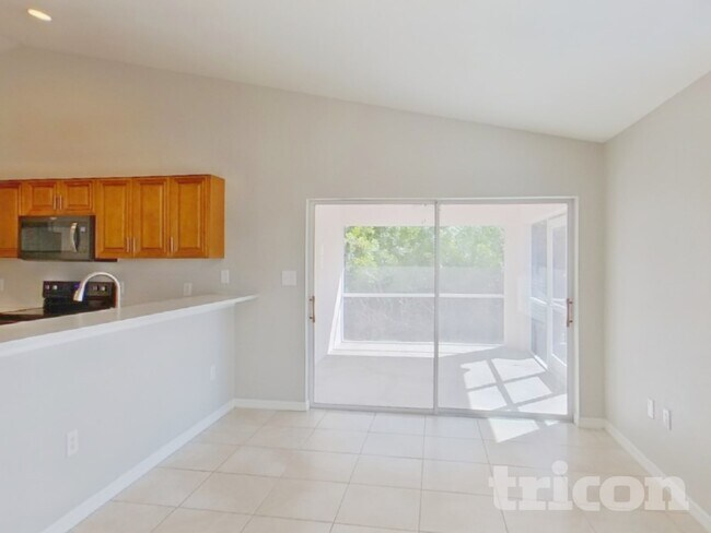 Foto del edificio - 23183 Burlingame Ave