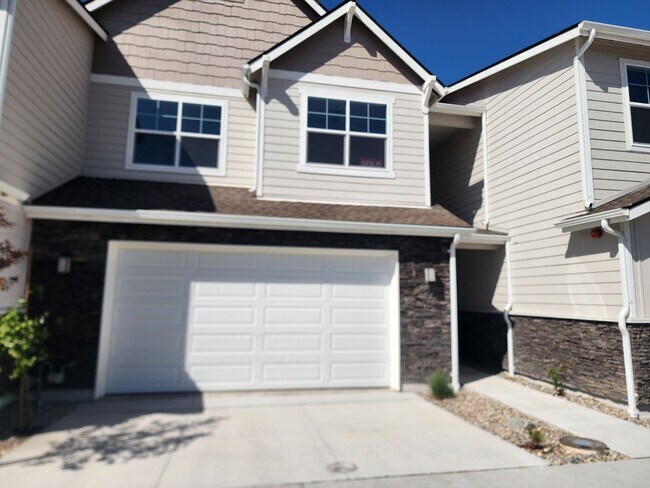 Building Photo - New Townhome in Minden for Rent