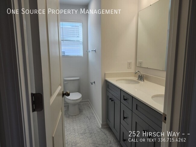 Foto del edificio - 252 Hirsch Wy