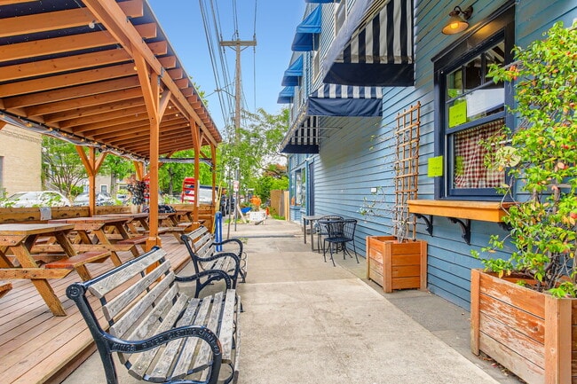 Foto del edificio - 2387 NW Thurman St