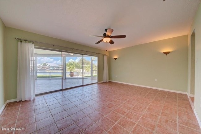 Building Photo - 132 Yacht Haven Dr